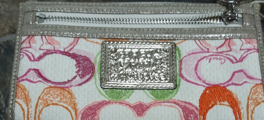 Coach Poppy Wristlet